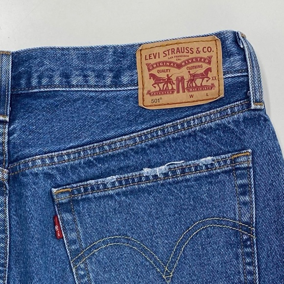 Levi's 501 High Rise Distressed Blue Jean Cutoff Denim Shorts Waist 31 Raw Hem - Picture 3 of 12